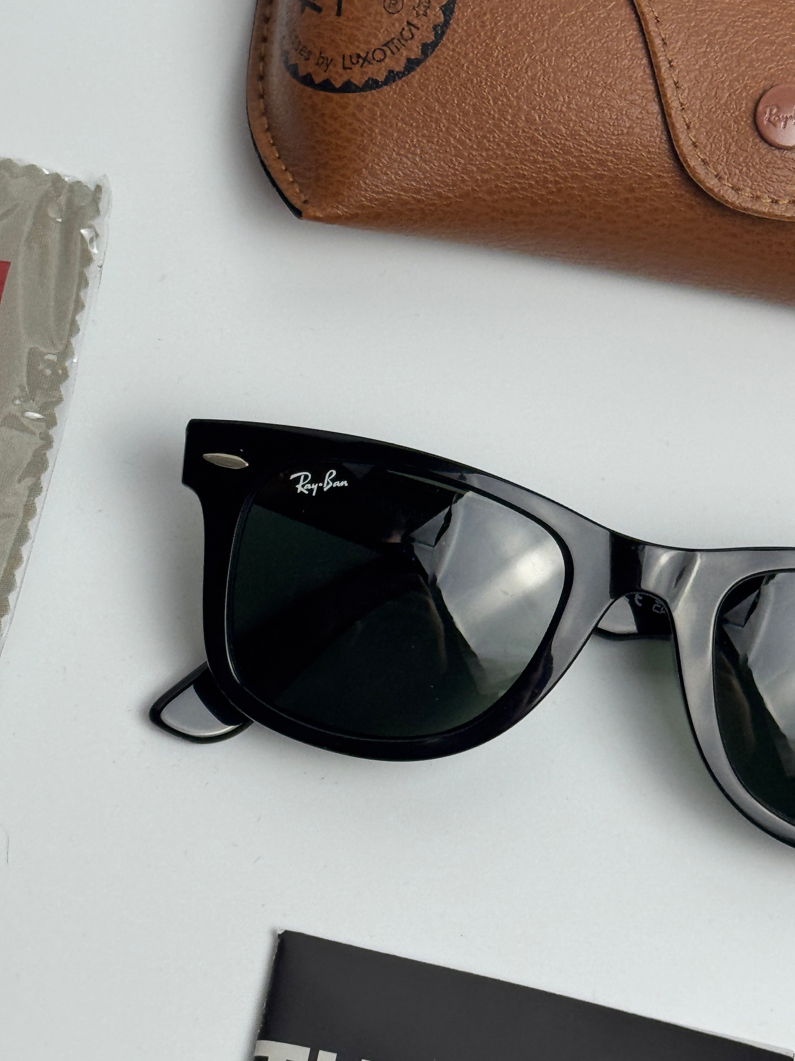 Óculos Ray-Ban Wayfarer Black RB2140 50-22